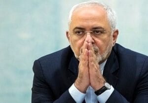 حمله کیهان به ظریف: او مجسمه فرصت سوزی است
