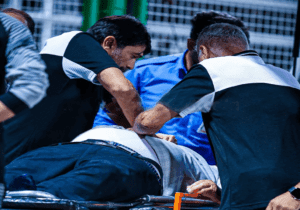 شرح فوت هوادار ملوان؛ نبض بیمار در آمبولانس برگشت، اما &#۸۲۳۰;