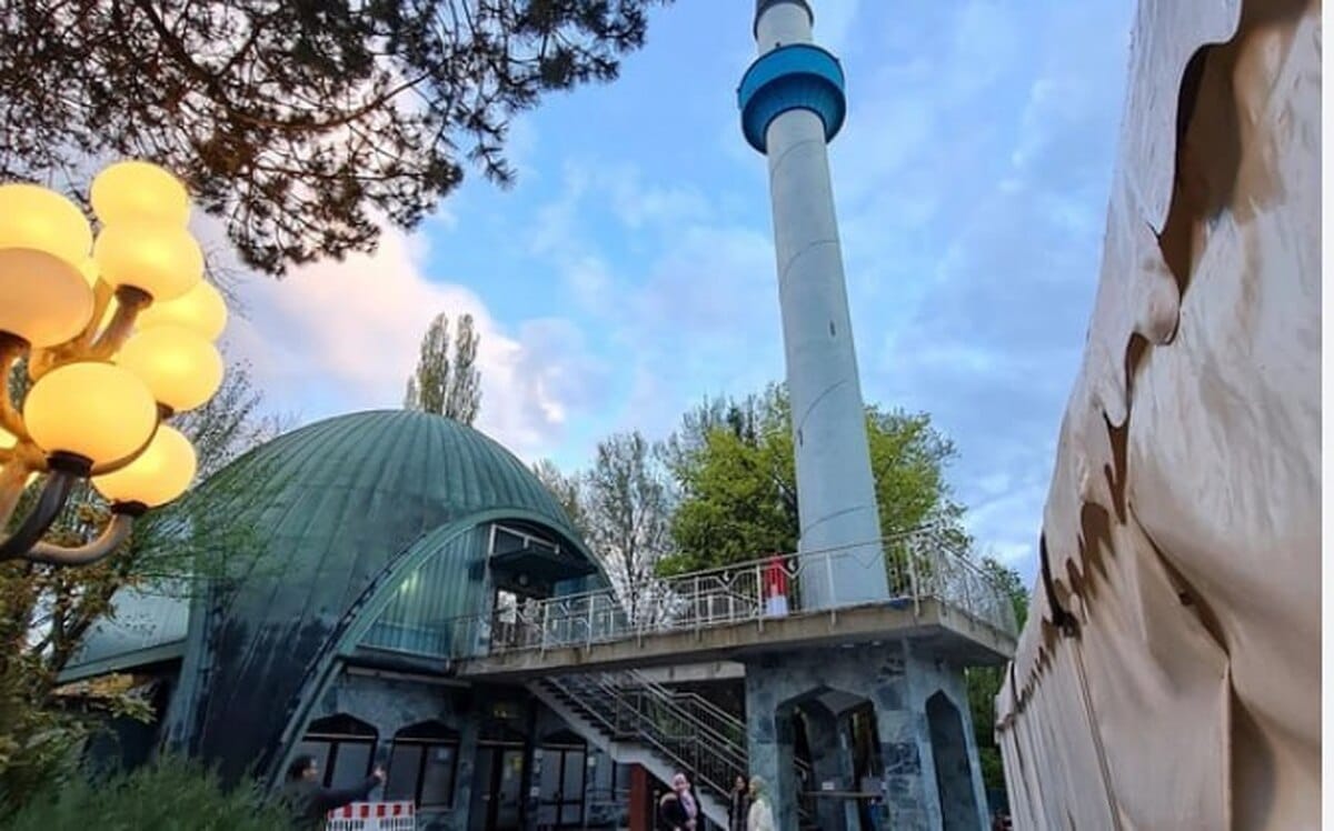 همه چیز از یک مسجد در مونیخ آغاز شد؛