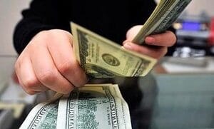 پیش‌بینی معاون اسبق بانک مرکزی از نرخ ارز در نیمه دوم سال