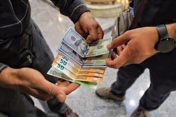 قیمت دلار نزدیک به ۲ هزار تومان ریخت