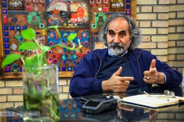 تفاوت پزشکیان و احمدی‌نژاد از نگاه آزاد ارمکی
