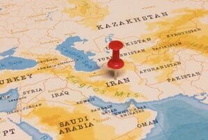 ورود نخبگان افغان و سایر ملیت‌ها به کشور تسهیل شود