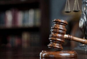 سوءقصد به ۲۱ وکیل؛