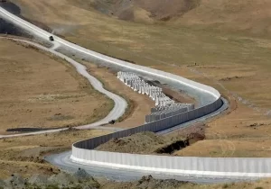 بیش از ۱۰ کیلومتر دیوار در مرز ایران و افغانستان کشیده شد