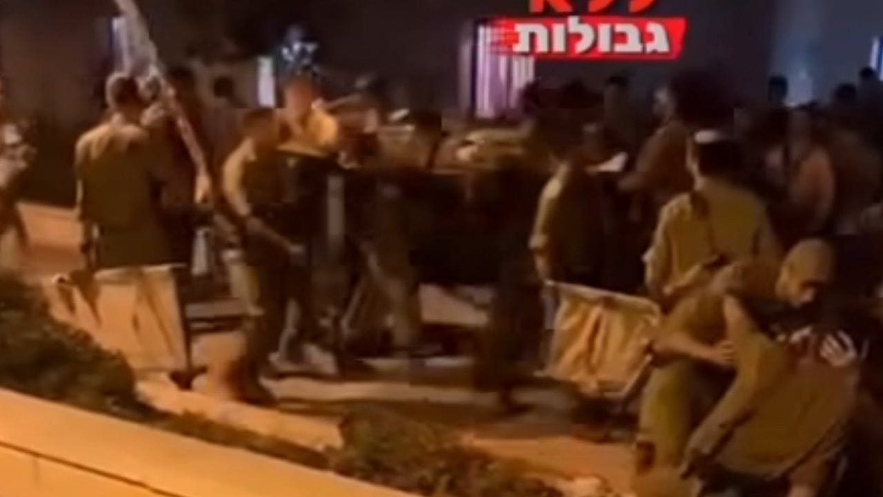 حملات پهپادی و موشکی حزب الله به مراکز نظامی اسرائیل در جنوب حیفا