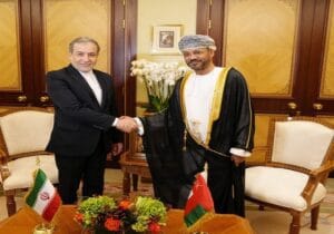 دیدار عراقچی با همتای عمانی در مسقط