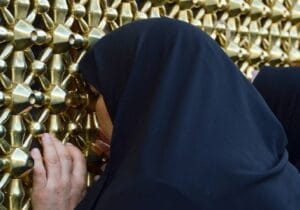 اسکان خانواده‌های لبنانی در ۱۰۰ واحد اقامتی آستان قدس رضوی