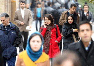 رئیس جمهور برای ابلاغ نکردن قانون حجاب، تحت فشار است