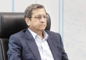 همتی: بودجه امسال کسری زیادی دارد؛