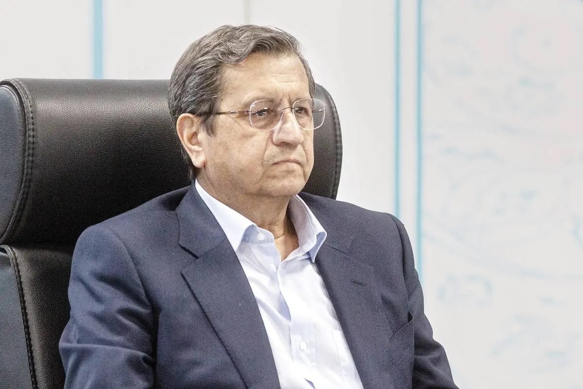 همتی: بودجه امسال کسری زیادی دارد؛