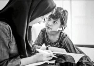 مادر ایرانی، پدر مهاجر غیرایرانی؛ فرزند؟ بی‌هویت
