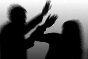 باید سکوت زنان شکسته شود