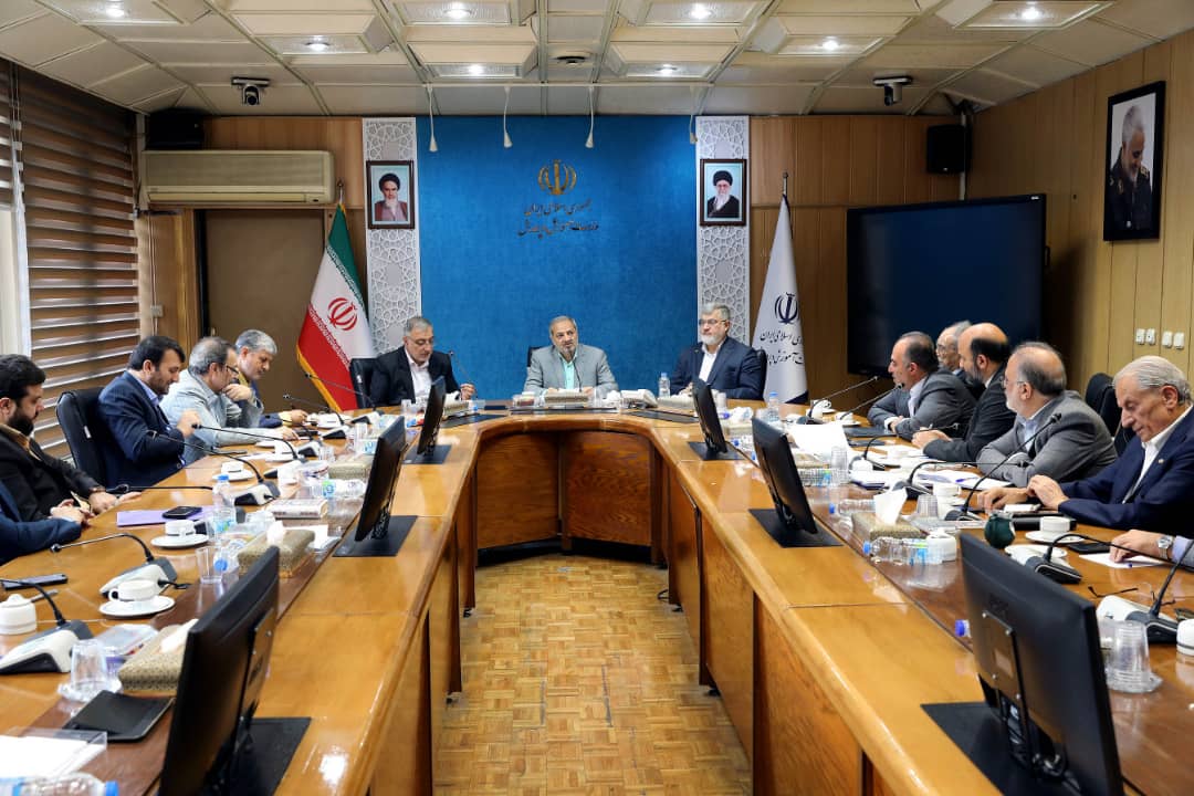 نشست مشترک وزیر آموزش و پرورش با شهردار و استاندار تهران