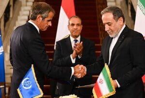 ایران برای مدتی از حق غنی‌سازی چشم‌پوشی کند