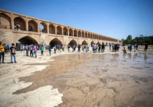 نصف‌جهان روی لبه فرونشست؛