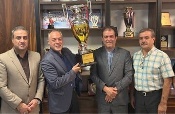 جام قهرمانی در خانه نایب قهرمان!