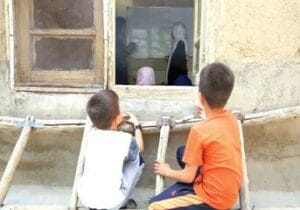 تحصیل در مدارس دولتی رایگان نیست