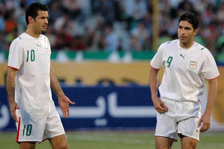 فرار هلکوپتر از علی دایی!