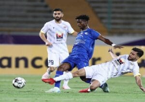 استقلالی‌ها به دنبال بازپس گیری صدر از پرسپولیس قبل از دربی