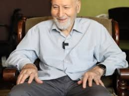 صادق زیباکلام من را متهم کرد