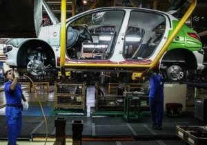انتقاد معاون وزیر بهداشت از کیفیت پایین خودروهای داخلی