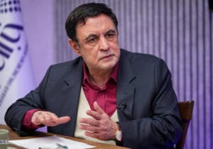 ایمانی: برخی افراد در جناح اصولگرا مواضعی خلاف سیاست‌های کلی رهبری می‌گیرند