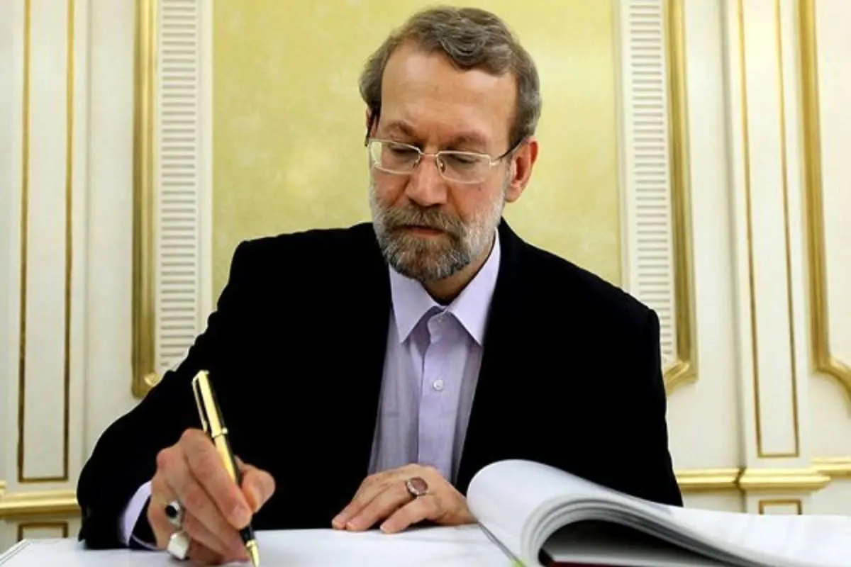 واکنش تند لاریجانی به ترامپ: مراقب سربازانتان باشید