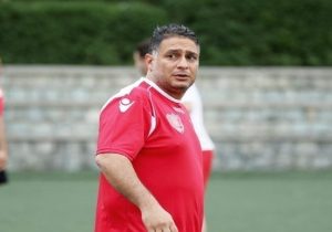 هوادار از سرخپوشان قهرمانی می‌خواهد