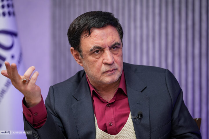 سمّ انتقاد علنی از مذاکره‌کنندگان به روایت تحلیلگر اصولگرا