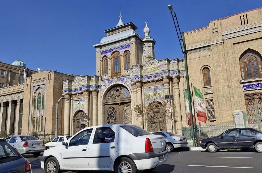 جزئیات تخفیف‌های طرح ترافیک در سال ۱۴۰۵؛ از خودروهای برقی تا سهمیه خبرنگاران و ساکنان محدوده