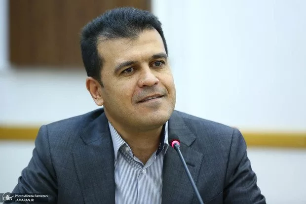 معاون علمی رئیس جمهور: سهمیه سربازی نخبگان نصف شده است