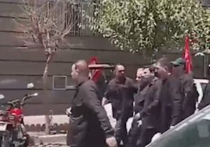 تجلیل عراقی‌ها از عراقچی؛ سنگ‌پرانی سوپرانقلابی‌ها به او