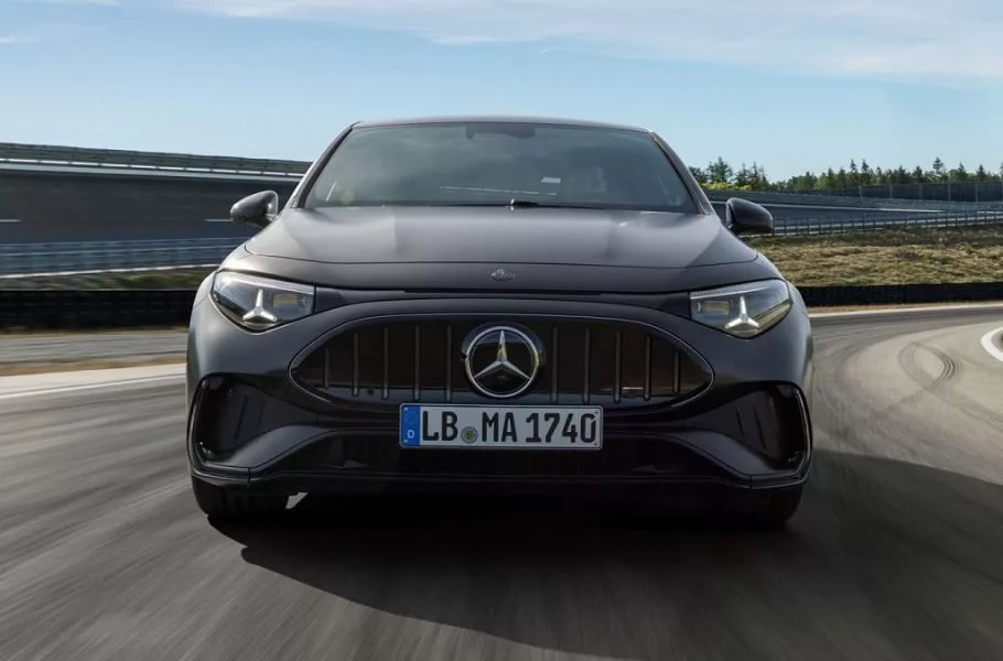 هیولا برقی مرسدس؛ AMG CLA ۴۵ با ۶۸۰ اسب بخار قدرت معرفی شد