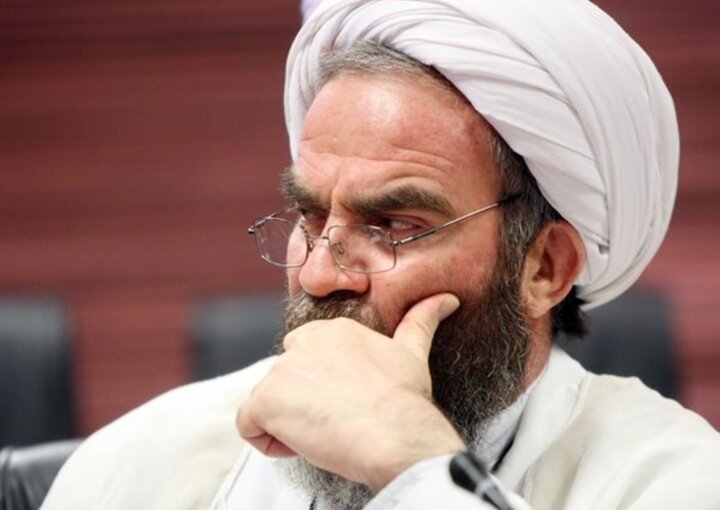 غرویان: منافقین داخلی می خواهند پزشکیان را از صحنه خارج کنند