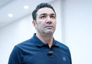 نکونام در تراکتور بمب می‌ترکاند؛ رامین به تبریز می‌رود، یک مدافع پرسپولیسی می‌شود