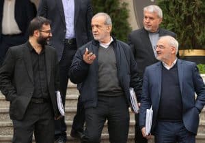 «قاچاقچیان سوخت» جورچین قیمت بنزین و معمای میلیون‌ها لیتر سوخت قاچاق/ در پشت پرده چه خبر است؟