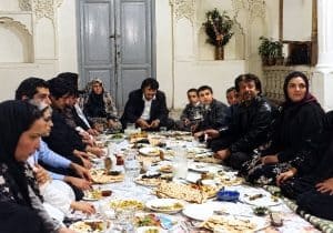 وقتی سفره آینه جامعه می‌شود؛ روایت غذا در سینمای ایران و جهان / از «مهمان مامان» و «مادر» تا «خرس» و راتاتویی