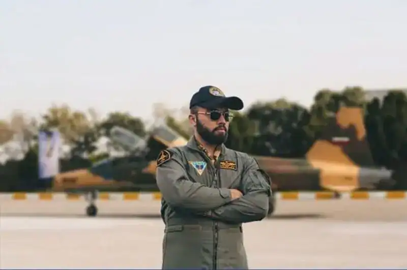 تصاویری از ۳ خلبان ارتش که در حمله آمریکا شهید شدند