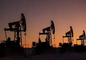 جهش قیمت نفت پس از حمله آمریکا به پنج شناور ایرانی