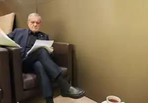 دیپلمات جنجال‌ساز، در سخنرانی پزشکیان